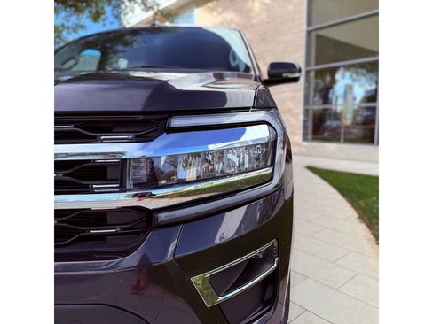 Used 2024 Ford Expedition Limited AWD/4WD image 10