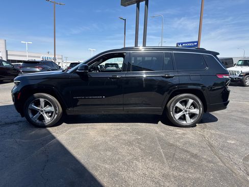 Used 2023 Jeep Grand Cherokee L Overland AWD/4WD image 3