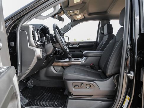 Used 2024 Chevrolet Silverado 1500 RST AWD/4WD image 3