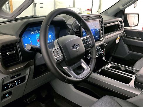 New 2025 Ford F150 XLT w/ Equipment Group 301A Standard image 12