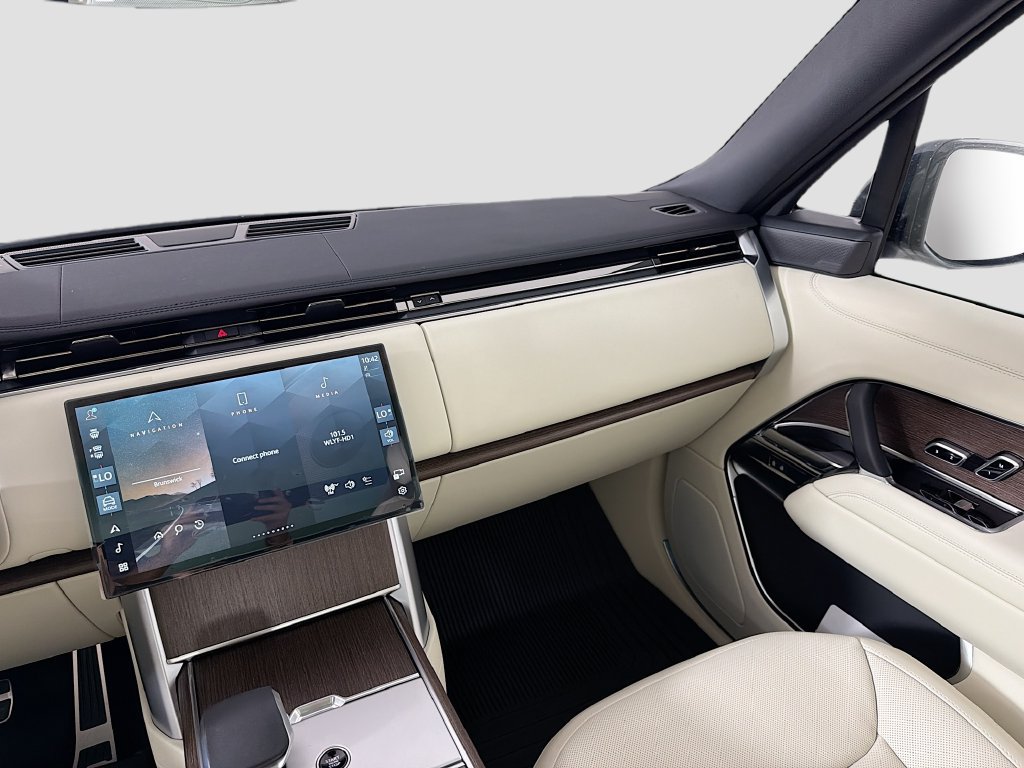 New 2026 Land Rover Range Rover SE AWD/4WD image 25