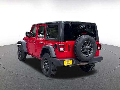 Used 2025 Jeep Wrangler Unlimited Sport AWD/4WD image 12