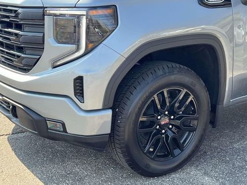 New 2026 GMC Sierra 1500 Elevation image 9