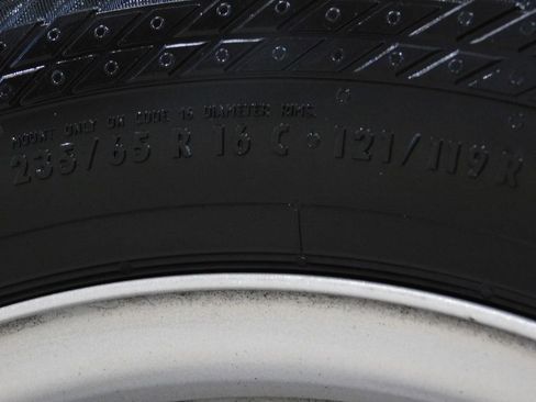 Used 2024 Ford Transit 250 Low Roof AWD w/ Exterior Upgrade Package image 98