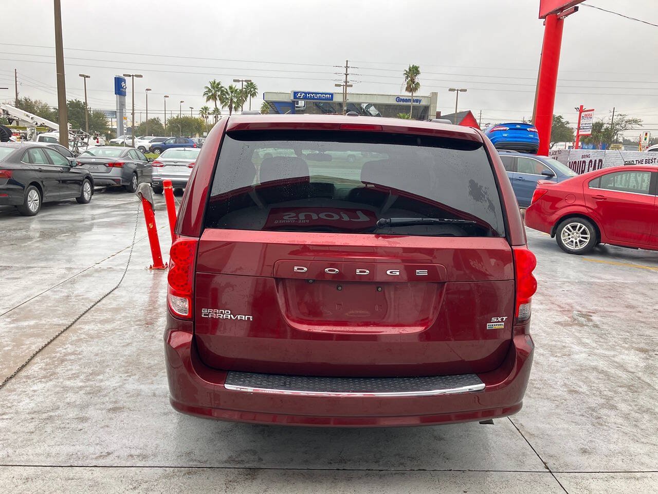 Used 2017 Dodge Grand Caravan SXT FWD image 10