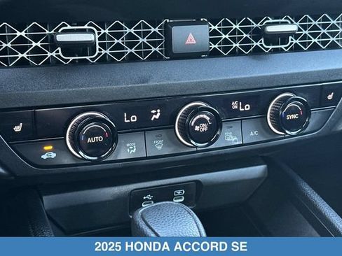 Certified 2025 Honda Accord SE image 22