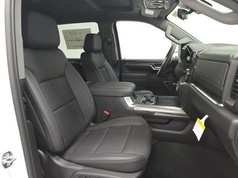 New 2026 Chevrolet Silverado 3500 LTZ w/ LTZ Premium Package image 25