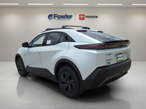 New 2026 Toyota C-HR AWD/4WD image 5
