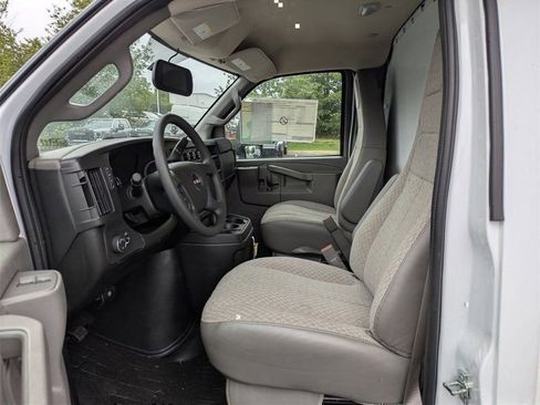 New 2025 GMC Savana 3500 Extended w/ Power Convenience Package image 11