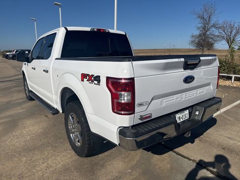 Used 2018 Ford F150 XLT w/ Equipment Group 302A Luxury image 5