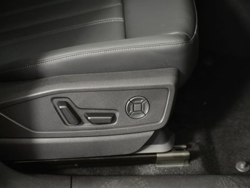 New 2025 Audi Q5 Premium image 10