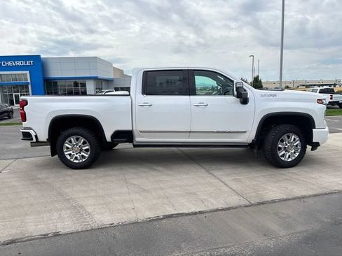 Certified 2024 Chevrolet Silverado 3500 High Country w/ High Country Premium Package AWD/4WD image 2