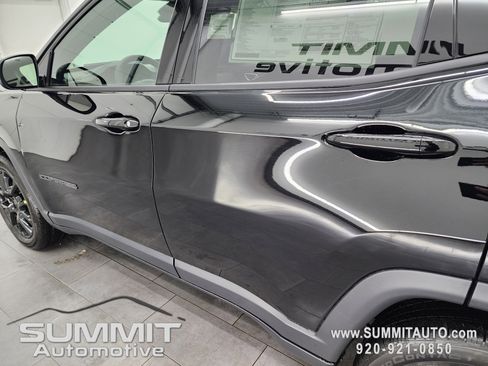 New 2026 Jeep Compass Latitude image 31