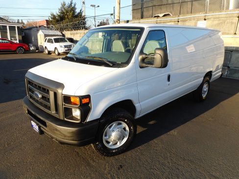 Used 2008 Ford E-350 and Econoline 350 Extended Super Duty image 4