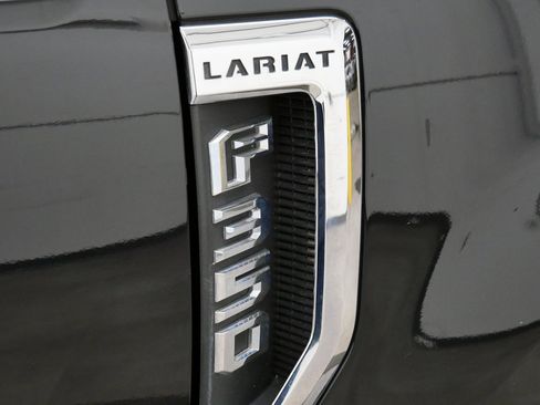 Used 2020 Ford F350 Lariat image 10