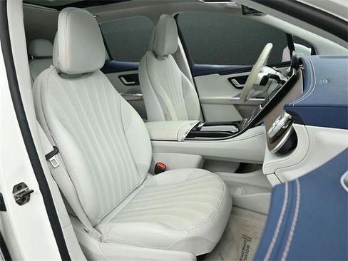 Used 2023 Mercedes-Benz EQE 500 4MATIC SUV image 23