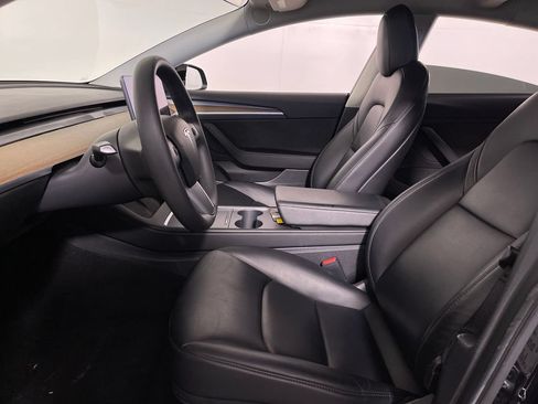 Used 2021 Tesla Model 3 Standard Range Plus RWD image 12