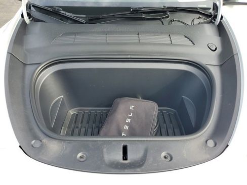 Used 2024 Tesla Model Y Long Range image 23