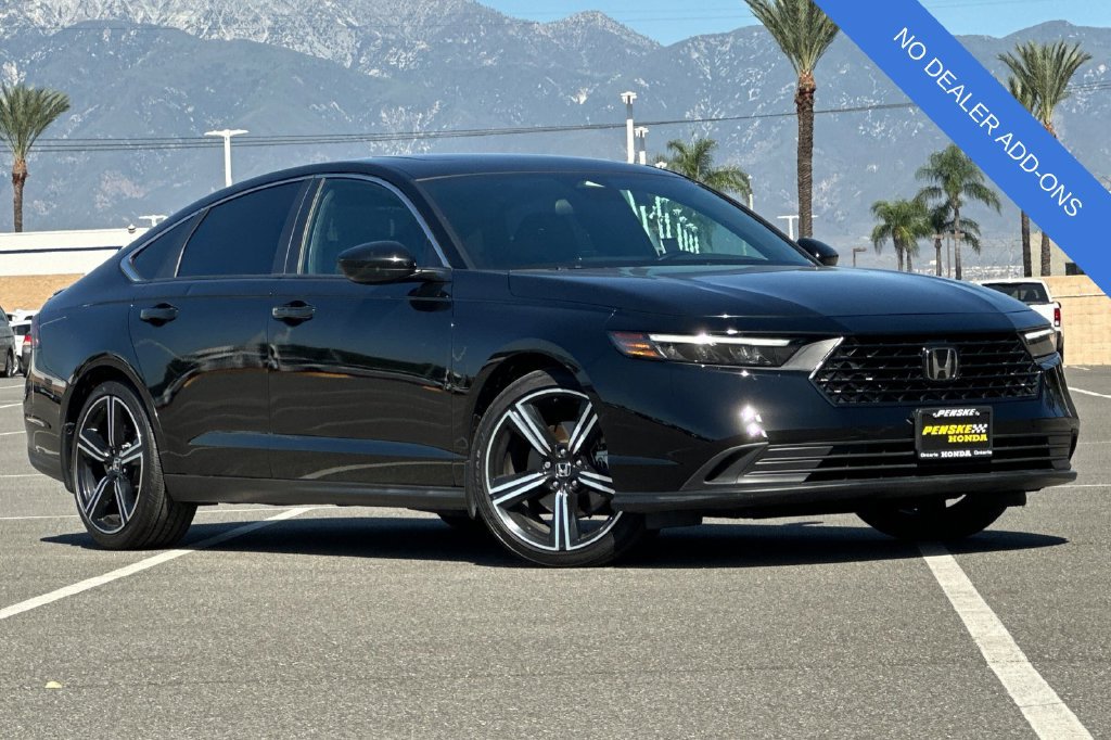 Used 2023 Honda Accord Sport image 2