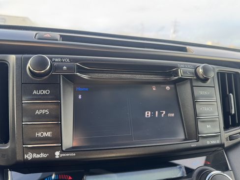 Used 2016 Toyota RAV4 SE image 25