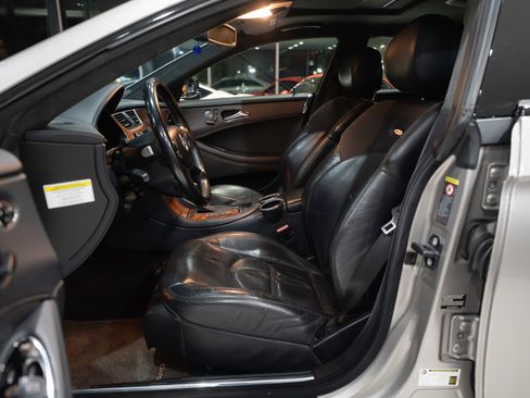 Used 2006 Mercedes-Benz CLS 55 AMG image 8