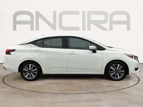 Used 2023 Nissan Versa SV image 15