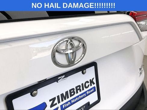 Used 2024 Toyota RAV4 XLE AWD/4WD image 31