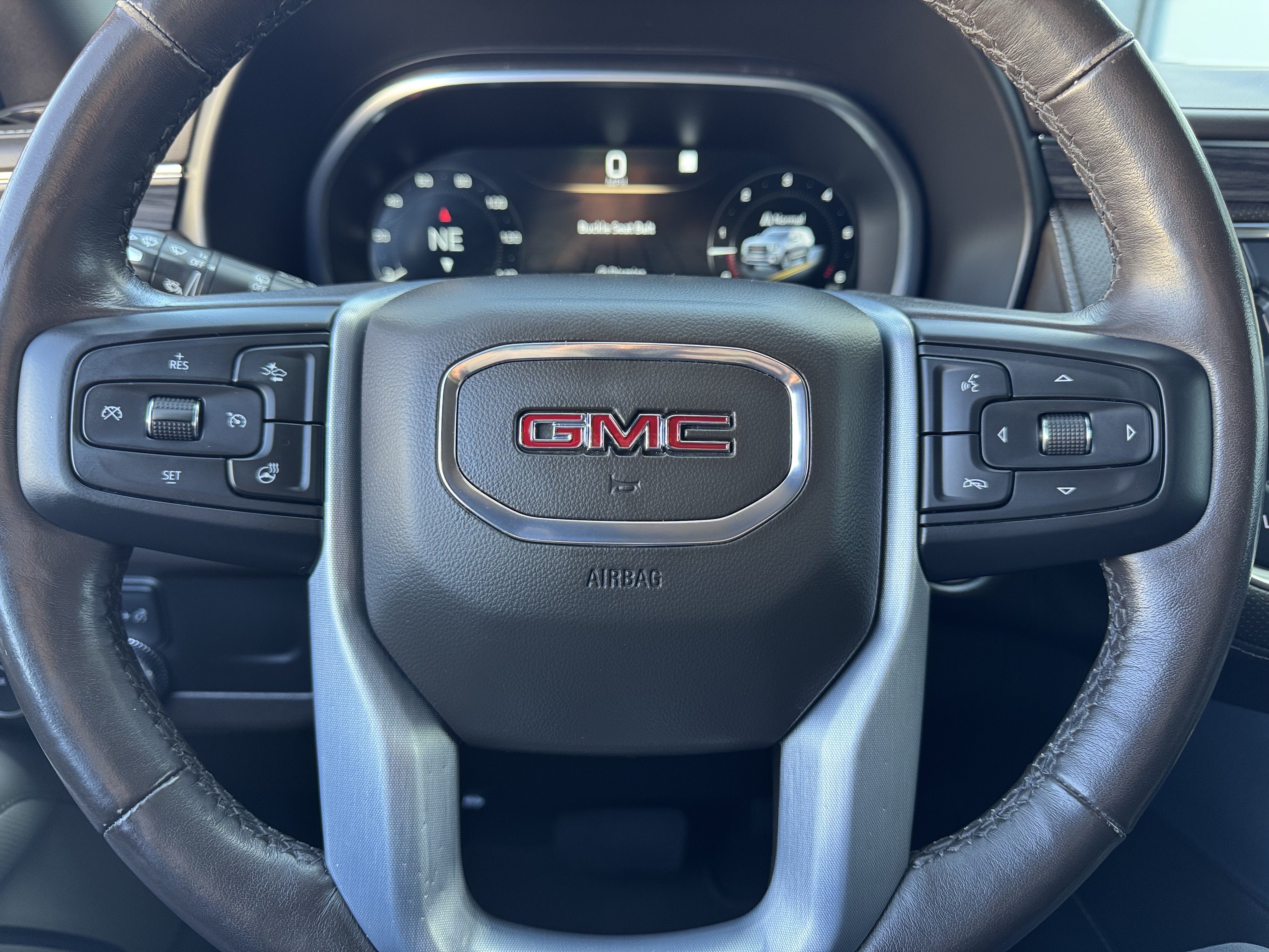 Certified 2022 GMC Yukon SLT w/ SLT Luxury Package RWD image 37
