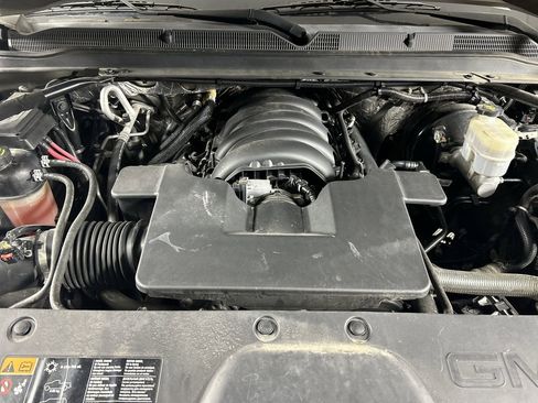 Used 2016 GMC Yukon Denali w/ Open Road Package image 12