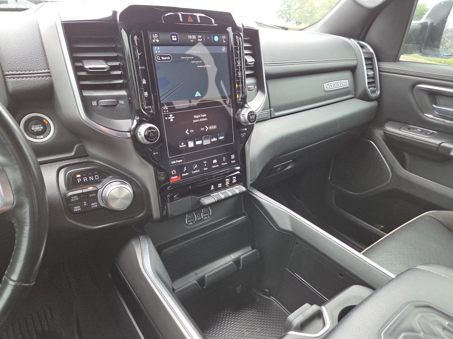 Used 2022 RAM 1500 Laramie w/ Sport Appearance Package AWD/4WD image 32