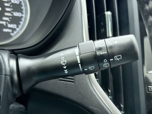 Used 2020 Subaru Forester Premium AWD/4WD image 27