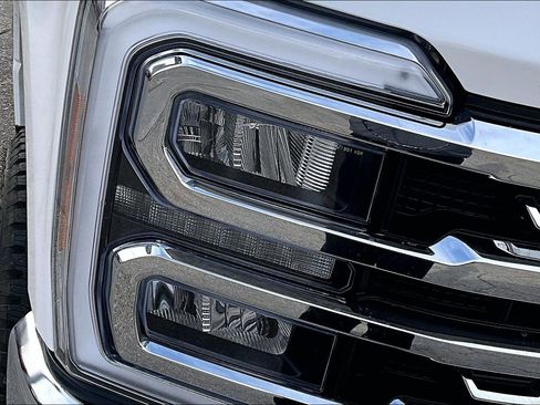 Used 2024 Ford F250 Lariat w/ Lariat Ultimate Package image 30