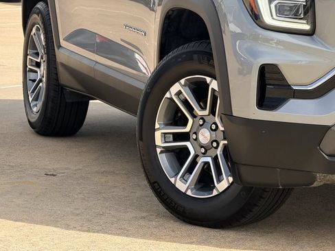 Used 2025 GMC Terrain Elevation FWD image 11