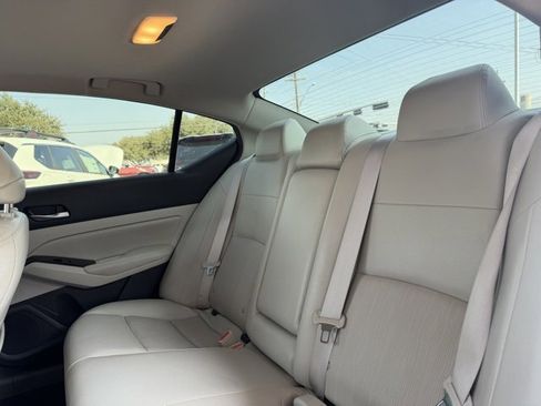 Certified 2022 Nissan Altima 2.5 SL image 10