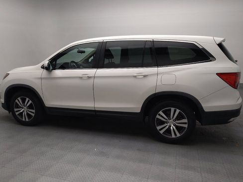 Used 2017 Honda Pilot EX image 3