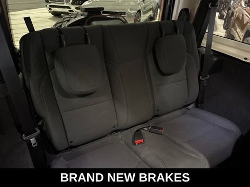 Used 2022 Jeep Wrangler Sport AWD/4WD image 23