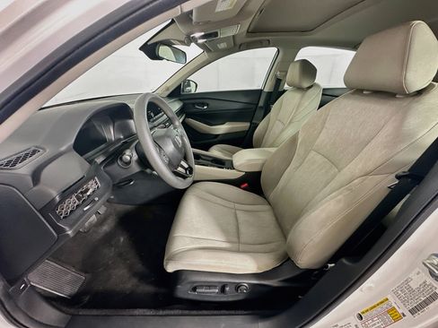 Used 2024 Honda Accord EX image 13