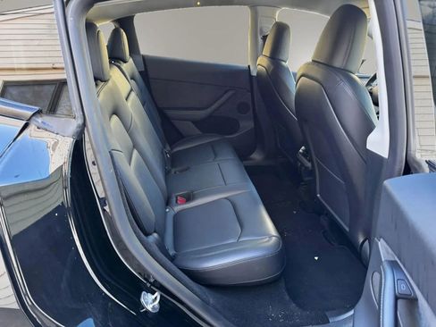 Used 2023 Tesla Model Y Long Range image 16
