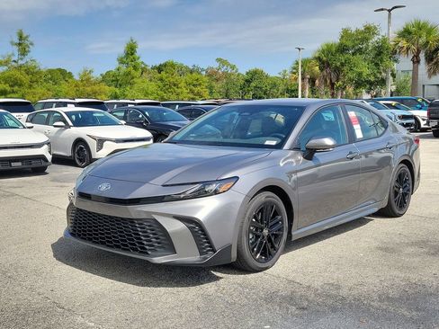 New 2026 Toyota Camry SE w/ Convenience Package FWD image 31