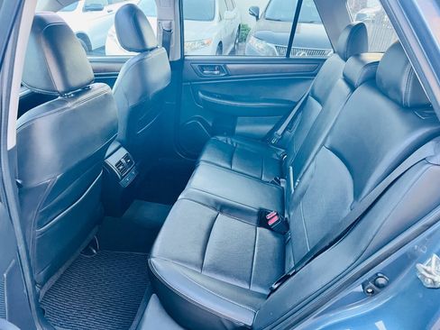Used 2017 Subaru Outback 3.6R Limited AWD/4WD image 16