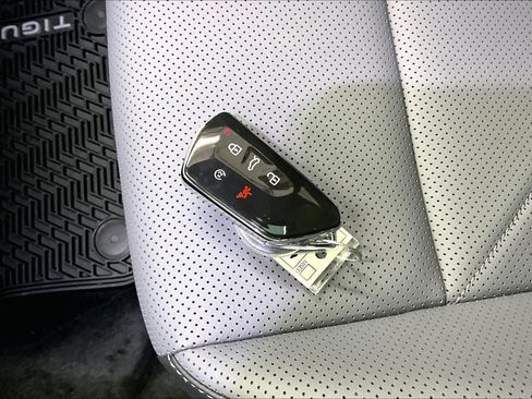 New 2026 Volkswagen Tiguan SE R-Line image 35