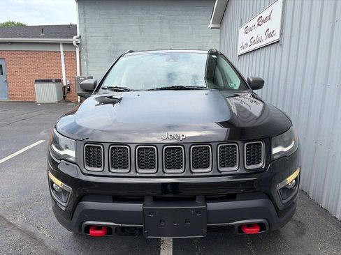 Used 2018 Jeep Compass Trailhawk w/ Leather Interior Group AWD/4WD image 2