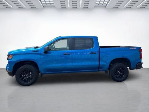 Used 2023 Chevrolet Silverado 1500 Custom Trail Boss w/ LPO, Dark Essentials Package AWD/4WD image 8