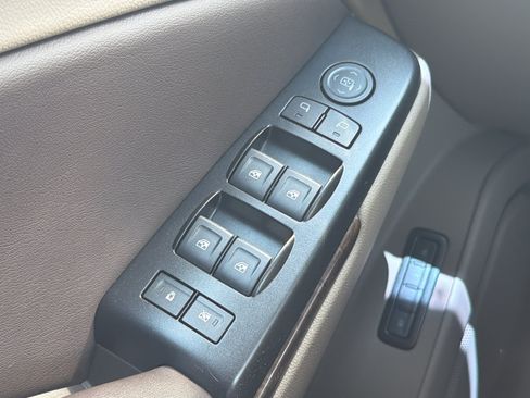 Used 2019 Chevrolet Tahoe LT RWD image 18