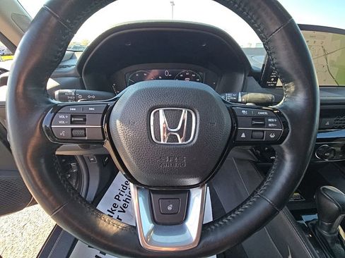 Used 2025 Honda Accord Touring image 16