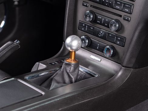 Used 2010 Ford Mustang GT image 28