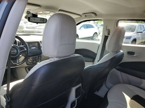 Used 2021 Jeep Compass Latitude AWD/4WD image 10