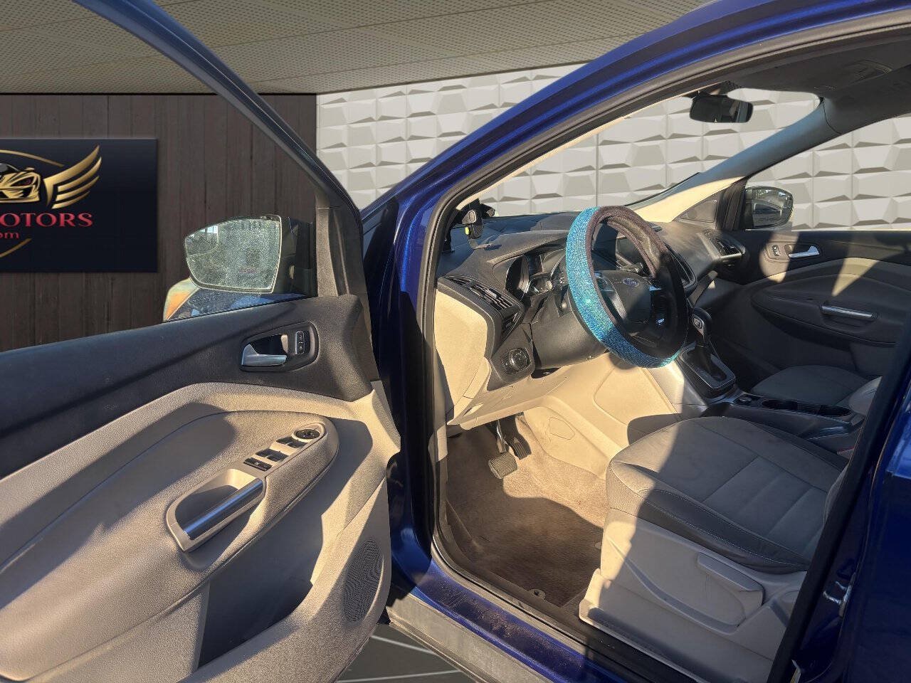Used 2013 Ford Escape SE FWD image 9