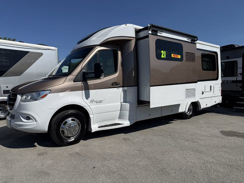 Used 2019 Mercedes-Benz Sprinter 170 image 36