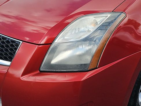 Used 2010 Nissan Sentra 2.0 SR w/ Convenience Pkg FWD image 30